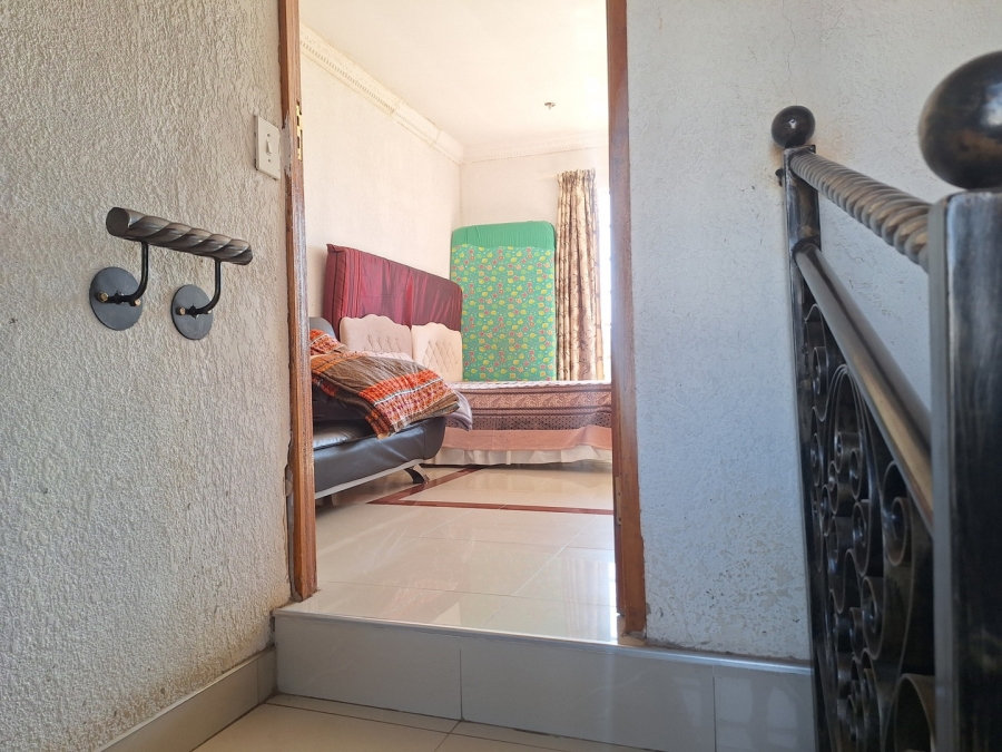 4 Bedroom Property for Sale in Mohadin North West